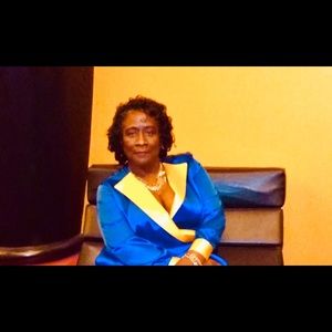 Meet your Posher, Peggy